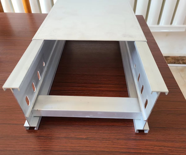 铝合金电缆桥架